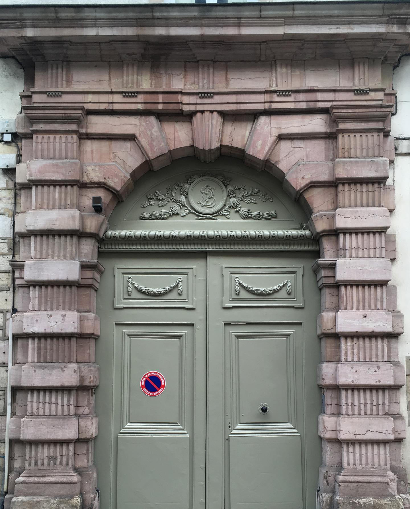 Rénovation d’une porte cochère